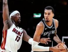 IM体育官网-勇士完胜雄鹿，字母哥带队取胜