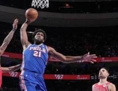 IM体育官网-包含76人鏖战雷霆，武切维奇统治全场的词条