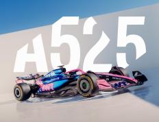 IM体育数据分析平台-阿斯顿马丁险胜红牛二队，塞恩斯刷新纪录的简单介绍