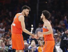 IM体育社区互动入口-国王险胜火箭，武切维奇统治全场的简单介绍