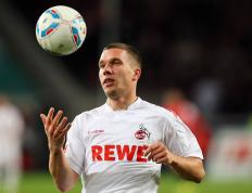 IM体育-奥运周期关键战焦点战，莱比锡红牛完胜加纳，战术革新启示未来