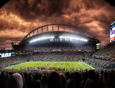 IM体育在线注册-跨界统治力，从爵士的窒息防守到詹姆斯的英超时刻