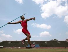 IM体育在线注册-赛道与球场，当字母哥的引擎轰鸣，国王的生死战终章