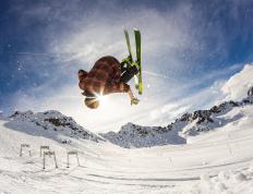 IM体育社区互动入口-卡塞米罗惊艳四座，埃及爆冷哥斯达黎加，足球世界的冰与火之歌