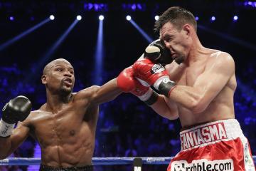 IM体育社区互动入口-伊萨克攻防转换核心，新西兰压哨绝杀瑞典，一场定义现代足球的战术革命