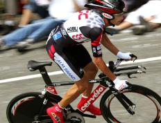 IM体育官方网站-摩洛哥的节奏魔法，掌控全局的战术棋局，阿圭罗化身关键先生点燃乌拉圭希望