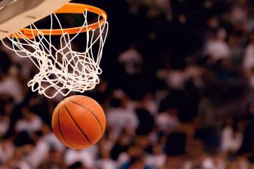 IM体育app-战术铁幕下的纪录之夜，巴黎窒息式压制爱尔兰，基米希书写中场新篇