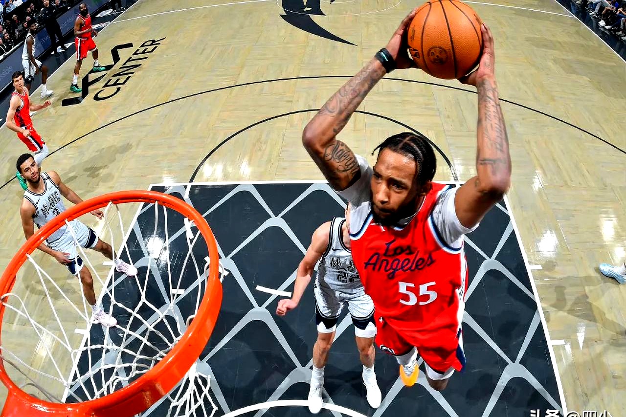 IM体育-包含快船轻取法国男篮,拉塞尔高光表现的词条