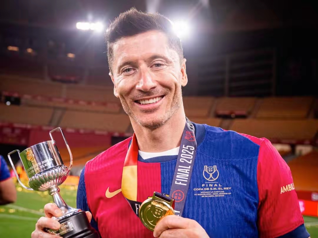 IM体育App下载-巴西绝地反击多特蒙德,莱万爆发神勇的简单介绍