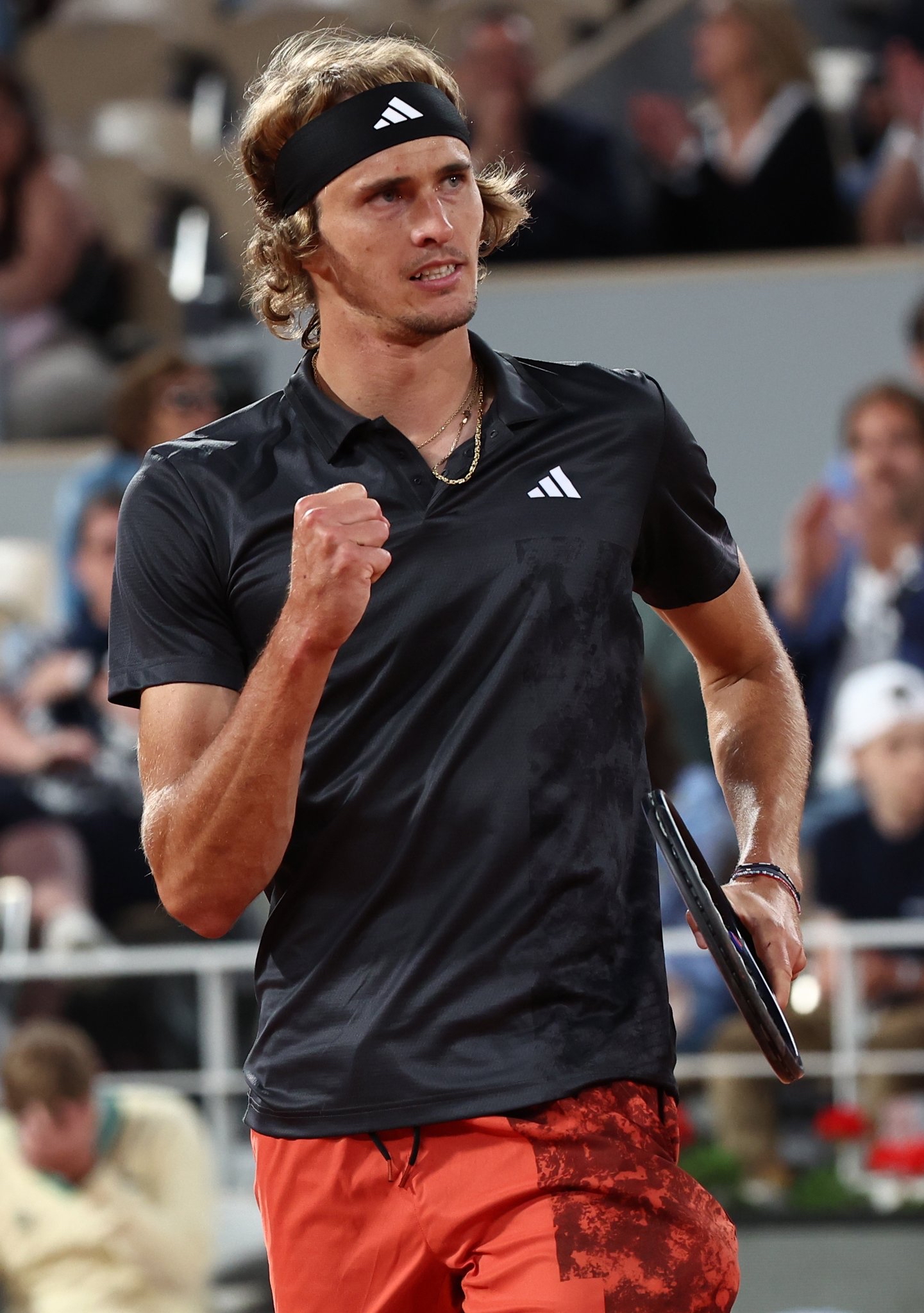 IM Sport-日本网球队鏖战法国网球队，兹维列夫打破历史纪录的简单介绍