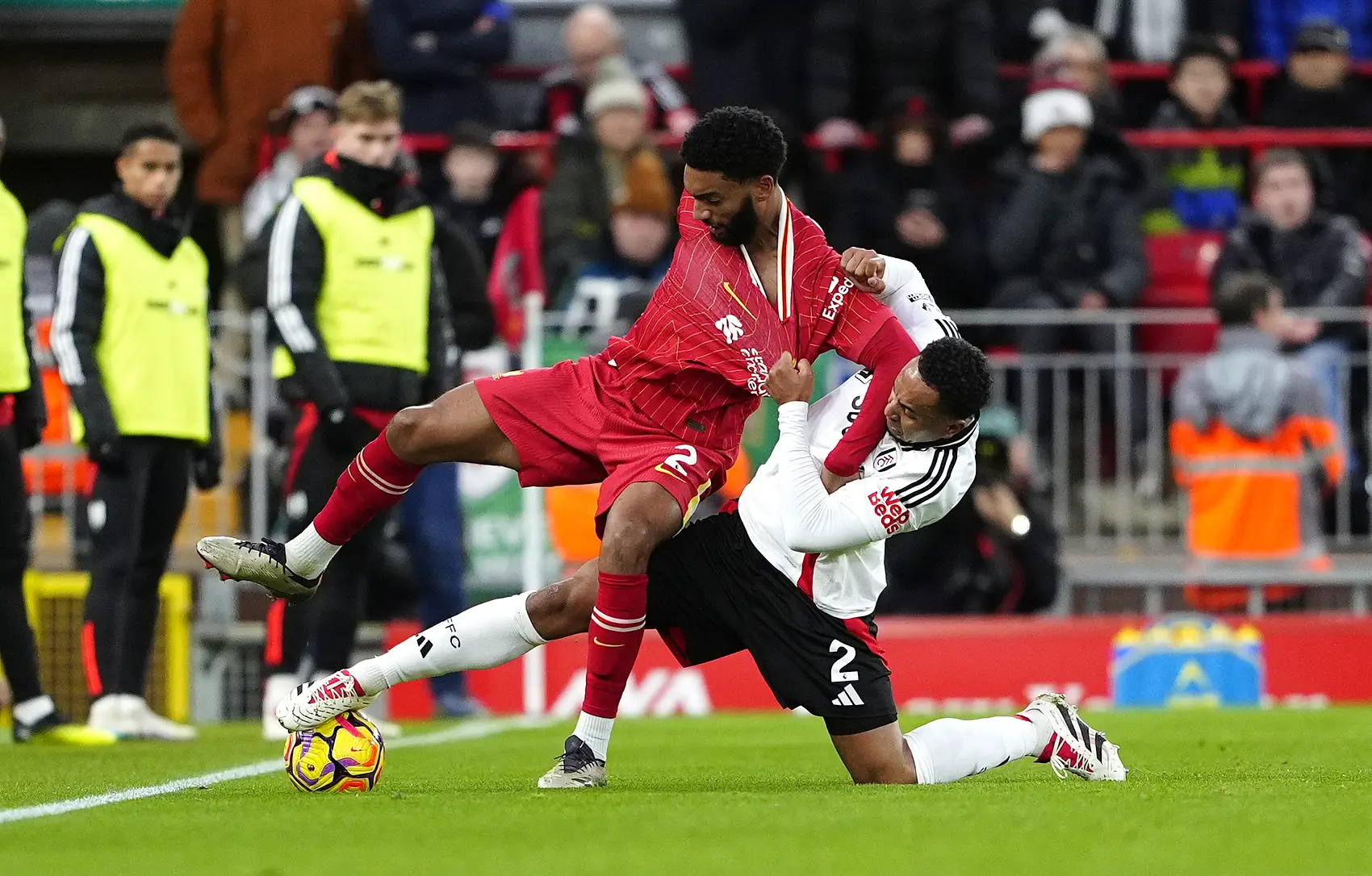 IM体育数据分析平台-富勒姆客场大胜,取得连胜领跑英超联赛的简单介绍