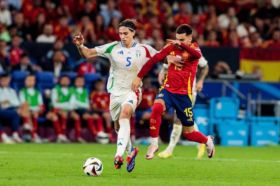 IM体育官网入口-意大利势不可挡，力压对手晋级欧洲杯的简单介绍