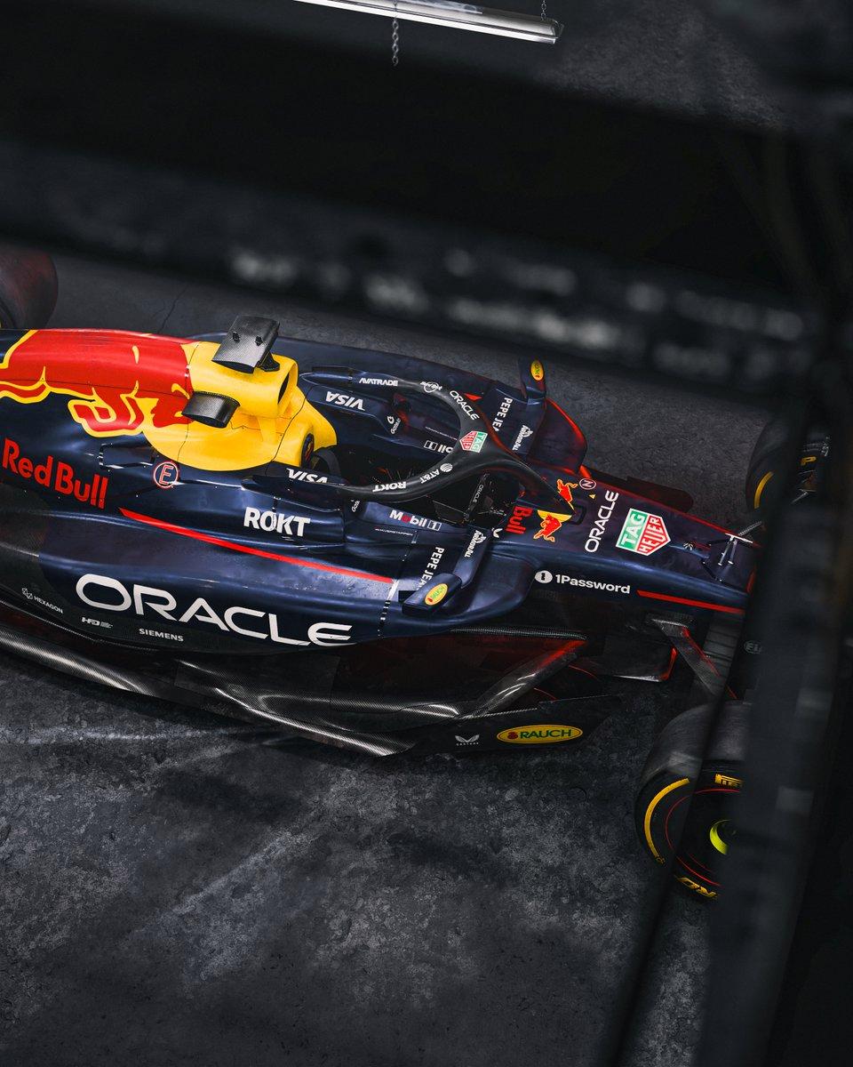 IM体育数据分析平台-关于阿斯顿马丁翻盘索伯车队，塞恩斯点燃赛场的信息