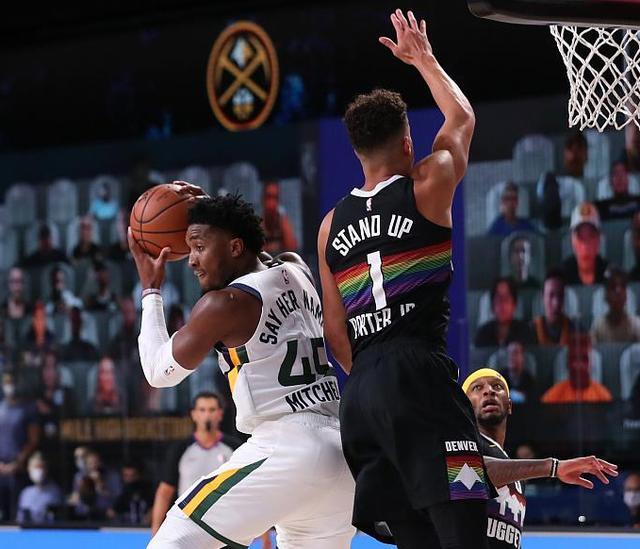 IM体育app-广东队鏖战国王，米切尔统治全场