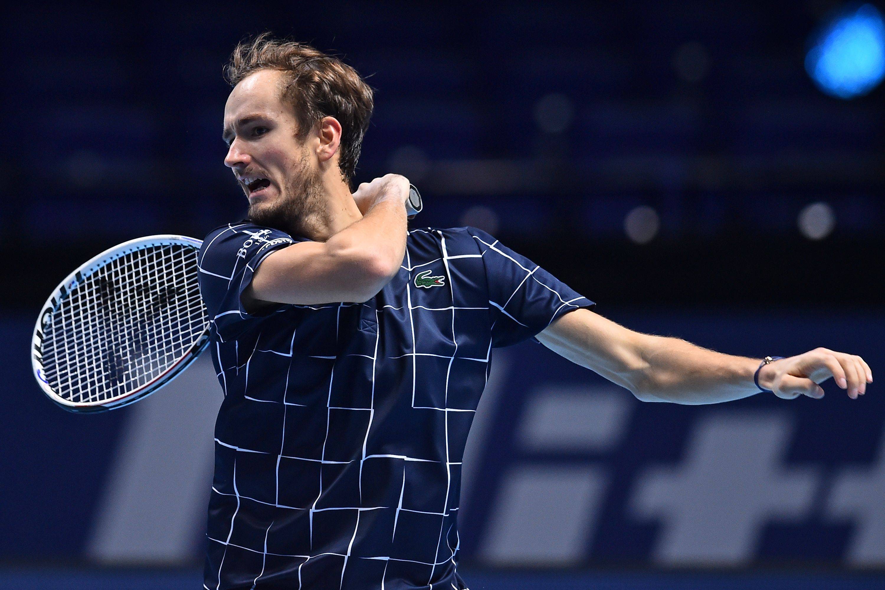 IM体育官网入口-ATP总决赛横扫年终总决赛，梅德韦杰夫关键制胜的简单介绍